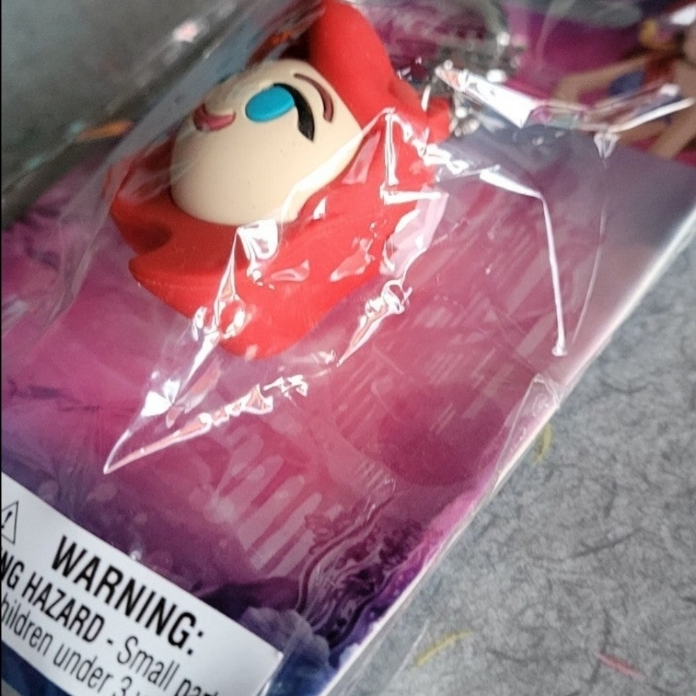 PRINCESS ARIEL KEYRING - Picture 5 of 6